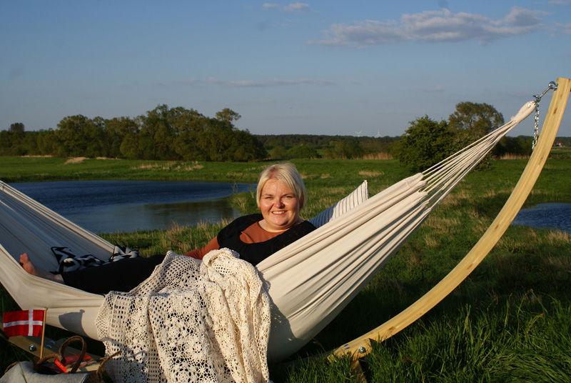 Dänemark wo das Glück wohnt Blog Hyggezeit im Garten mit der Hängematte