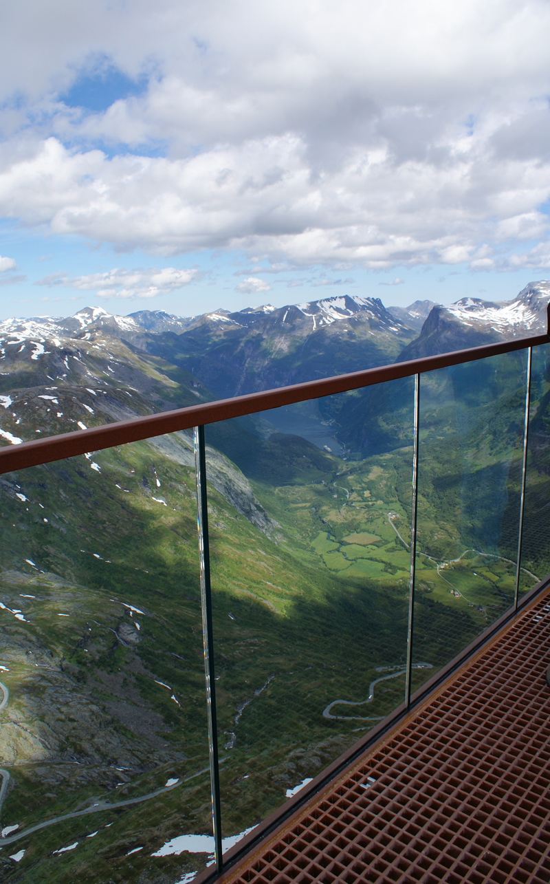 Die neue Aussichtsplattform auf dem Berg Dalsnibba